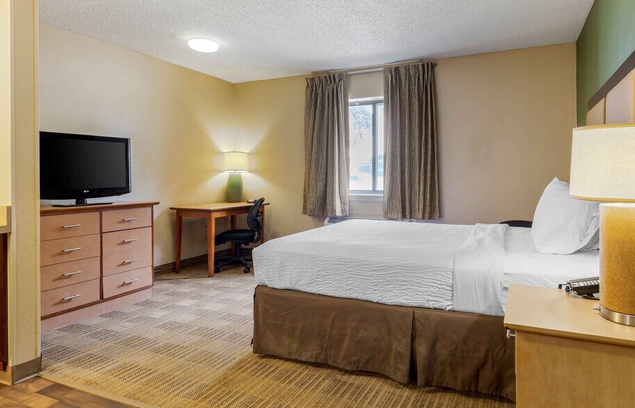 Building Photo - Furnished Studio-Atlanta - Alpharetta - No...