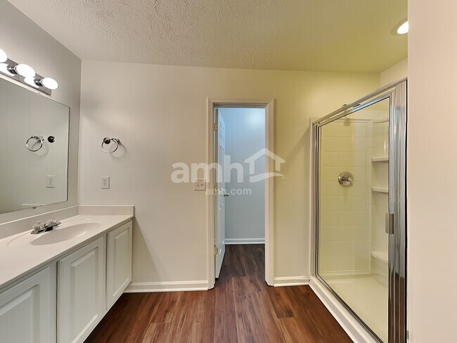 Building Photo - 2874 Meadow Point