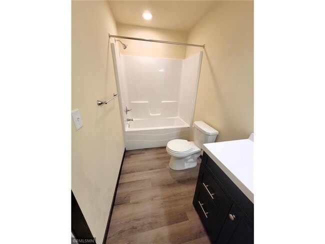 Building Photo - 303 S Wasson Ln