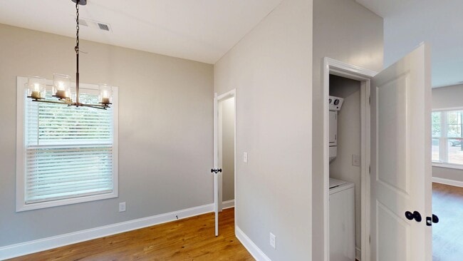 Building Photo - Now Offering Leasing Special- 2 Bed/2.5 Ba...