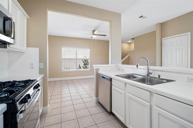 Building Photo - 5909 Signal Point