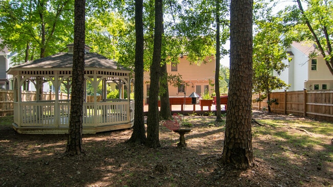 Building Photo - 4801 Buttonbush Dr