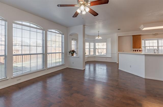 Building Photo - 5021 Goldenrod Dr