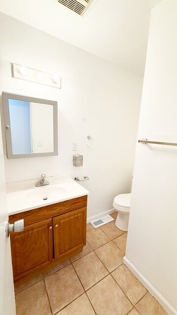 Building Photo - WEST SIDE 3 BEDROOM RANCH HOME AVAILABLE NOW!