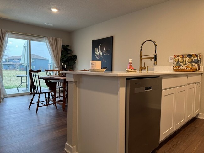 Building Photo - Modern 4-Bedroom Ranch in Tiburon Ridge North | Built in 2022 | Gretna Schools