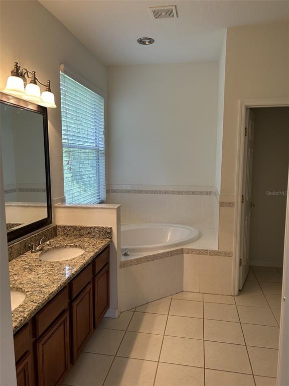 Building Photo - 18022 Maui Isle Dr