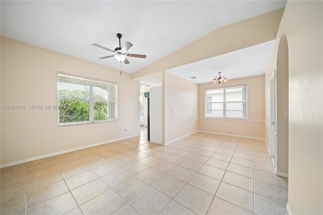 Building Photo - 12543 SW 119th Pl