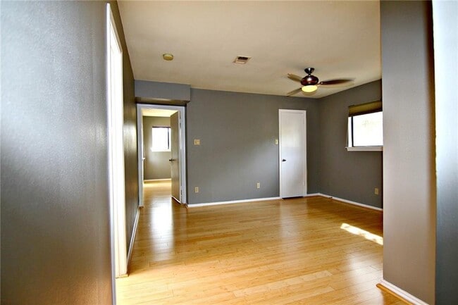 Building Photo - 6601 Colina Ln