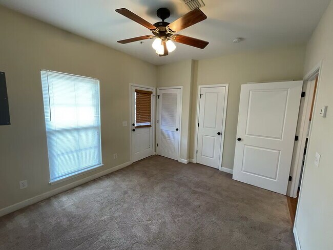 Building Photo - OLD MAIN CONDOS 1BR | Walk to Cotton District | Fall ‘26 AVAILABILITY