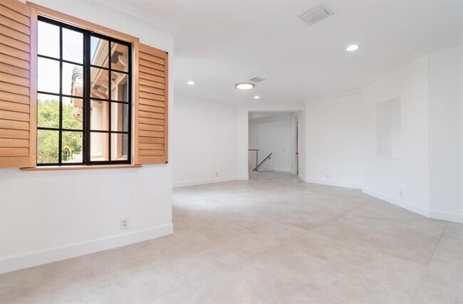 Building Photo - 2604 Center Ct Dr