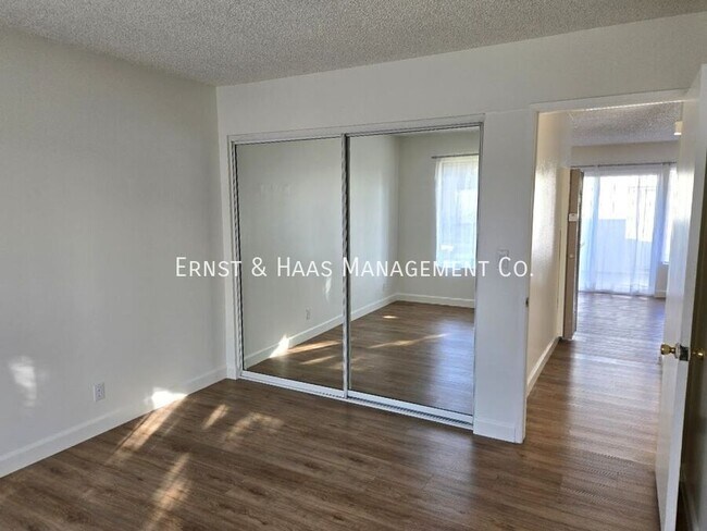 Building Photo - 17611 Regency Cir