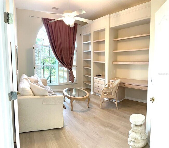 Building Photo - 8870 Huntington Pointe Dr