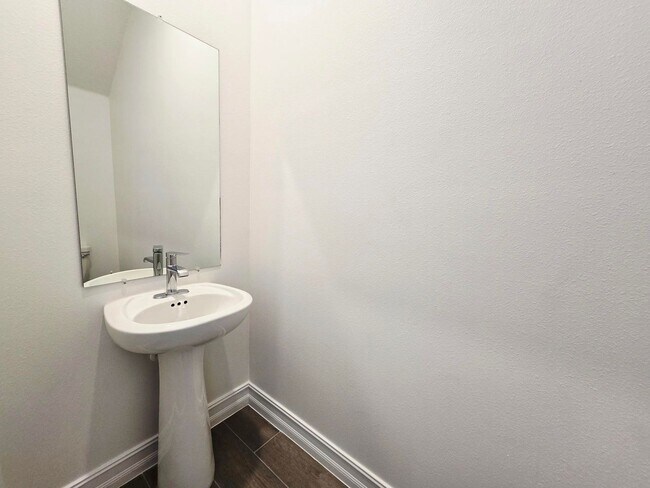 Building Photo - Annual Rental in Stonegate Preserve – Brand-New 3 Bedroom, 2.5 Bath Home with Loft, Main-Level Pr...
