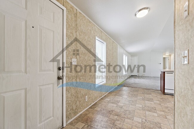 Building Photo - 5563 E Grove Ave