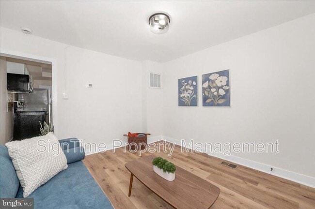 Building Photo - 138 E South St