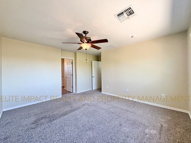 Building Photo - 14160 South Avenida Zumba