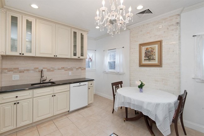 Building Photo - 1012 Palisade Ave