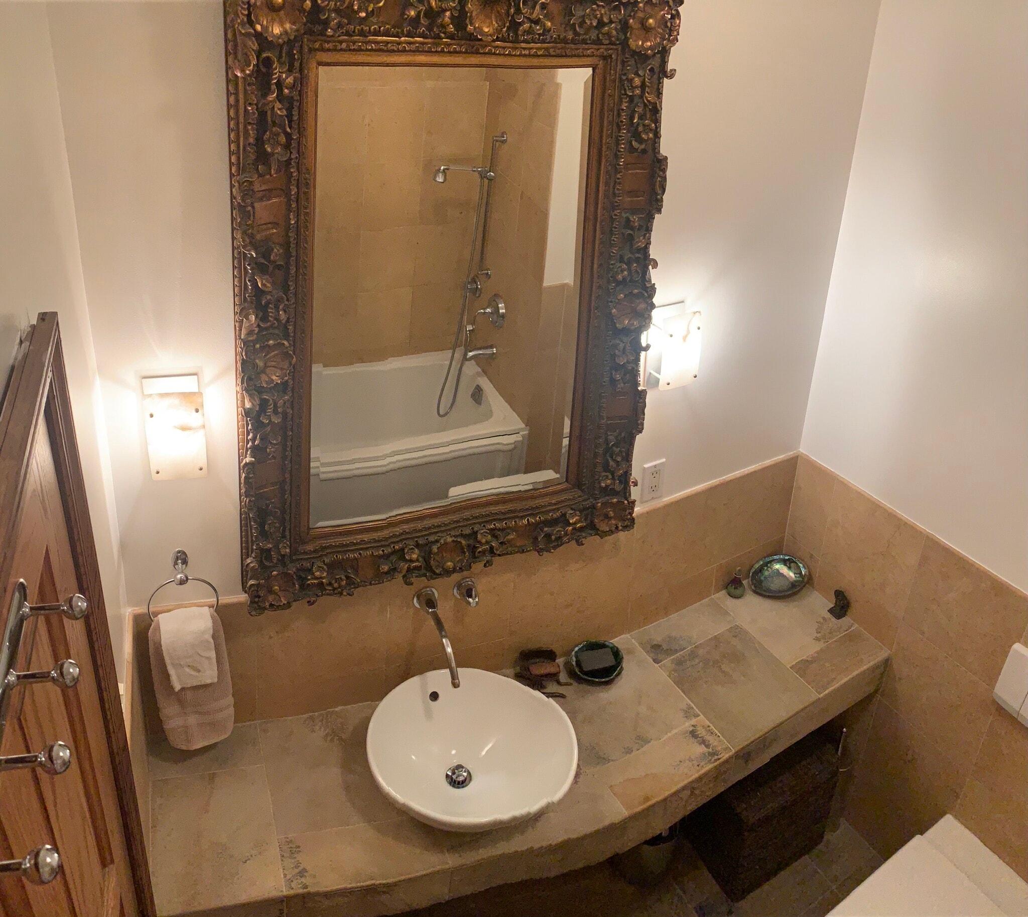 bathroom - 739 Greenwich St