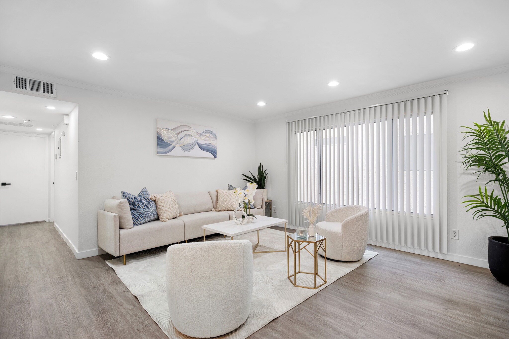 Building Photo - 408 Burchett St