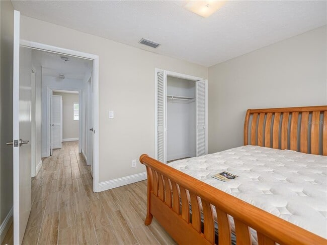 Building Photo - 14605 Brentwood Ln