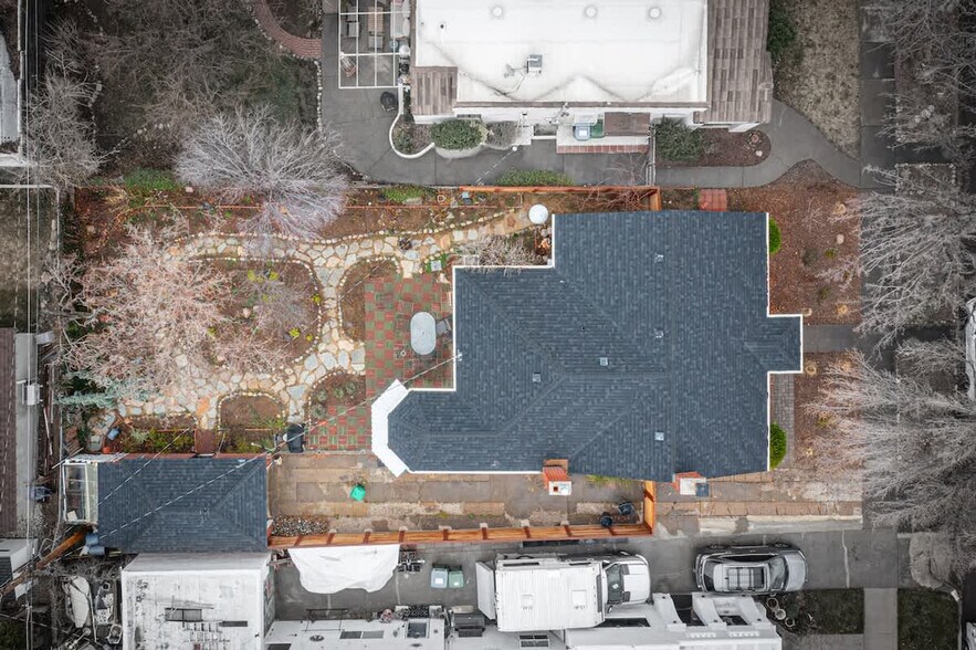 Building Photo - 622 Manor Dr