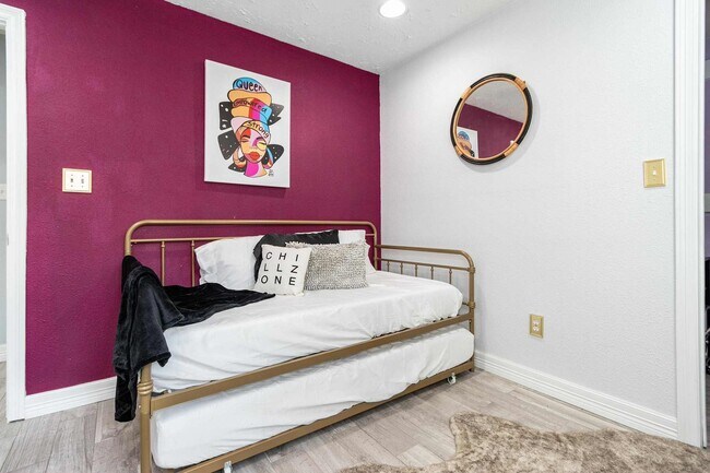 Building Photo - 1907 Briarcreek Blvd