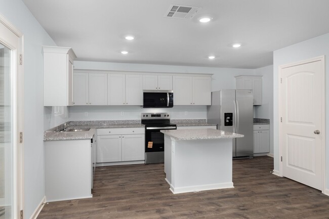 Building Photo - 4 bedroom, 2.5 bath built in 2025 by DR Horton in Byhalia