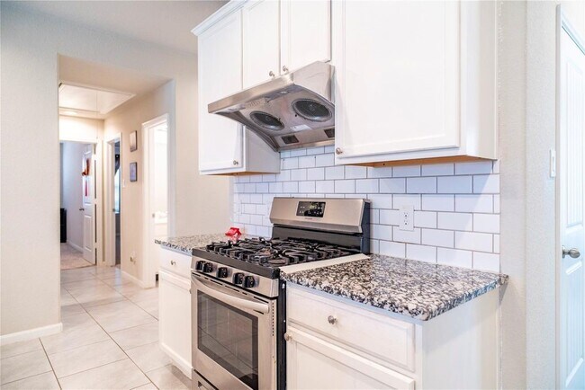 Building Photo - 18226 Mulberry Spring Cir