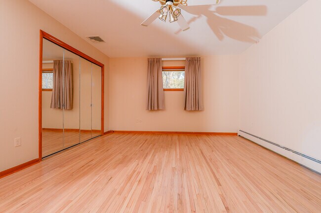 Formal Dining Room - 264 Long Meadow Rd