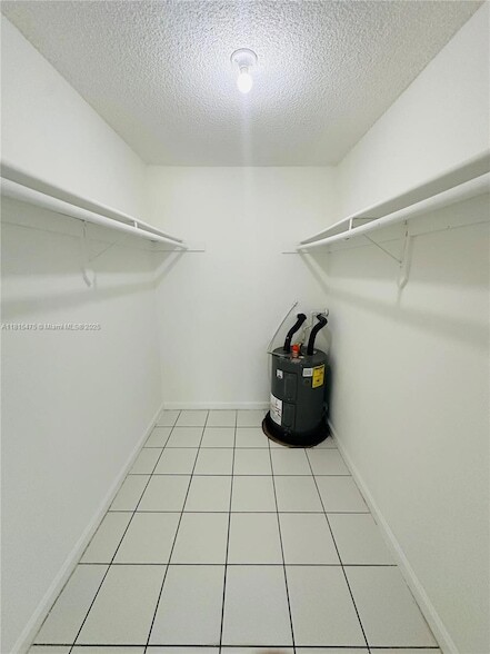 Building Photo - 505 NW 177th St