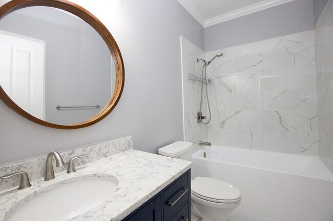Building Photo - "Spacious and Inviting 2620 sq. ft. Home i...