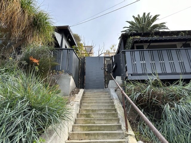 Building Photo - 702 Echo Park Ave