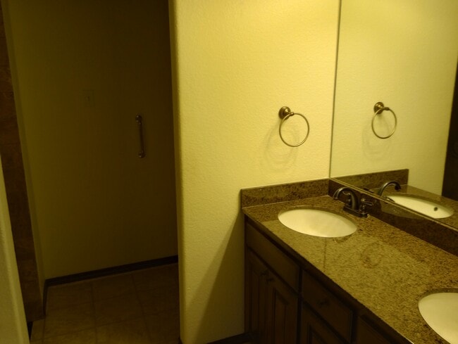 Building Photo - 1513 S 3rd St