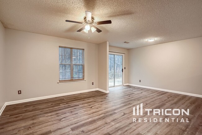 Building Photo - 1305 Maple Valley Ct