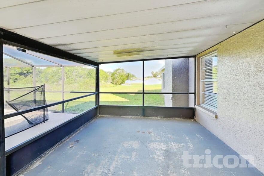 Building Photo - 1020 Red Oak Cir