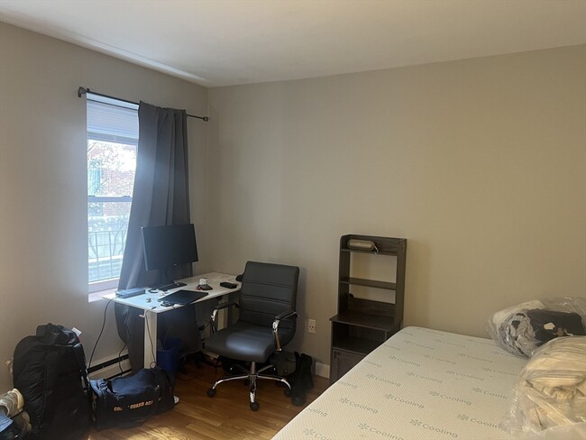 Building Photo - 56 Prince St