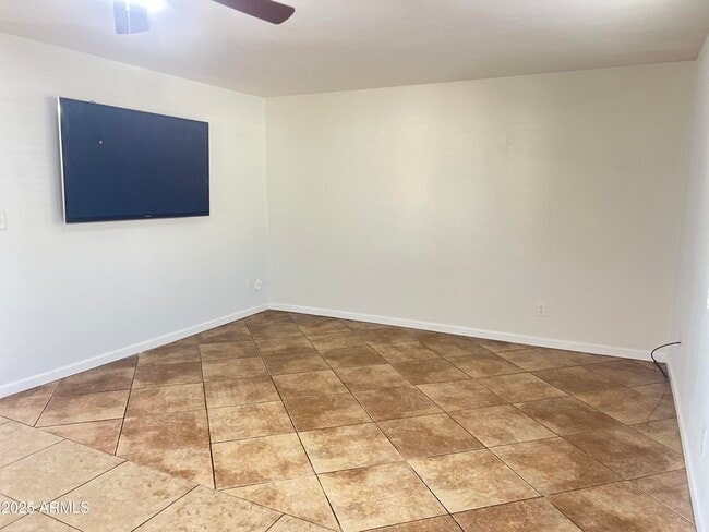 Building Photo - 1816 E Palmcroft Dr