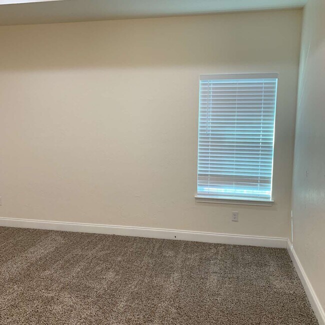 Building Photo - 1213 Hemphill St