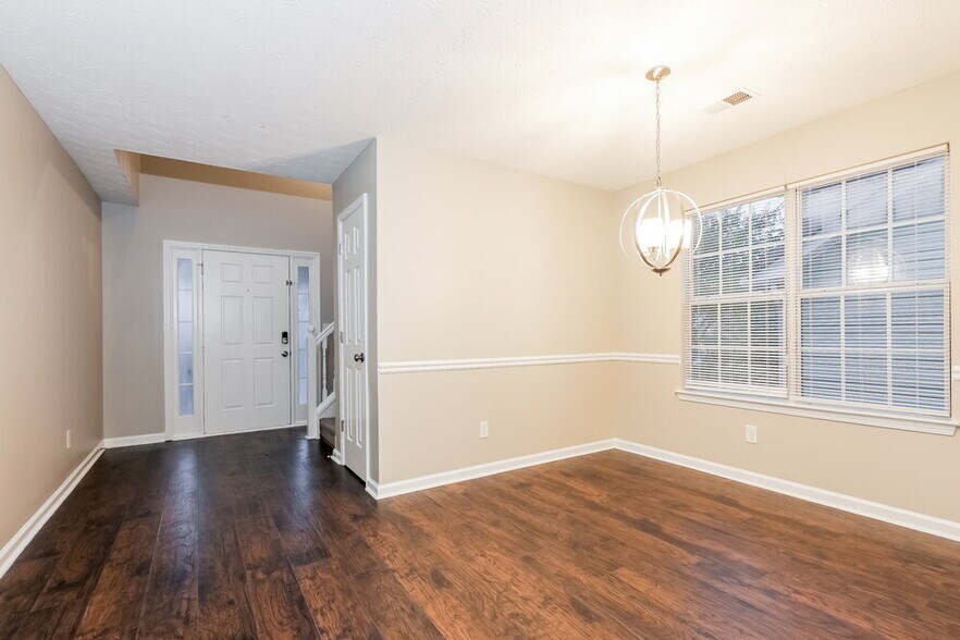 Building Photo - 2620 Virginia Cove