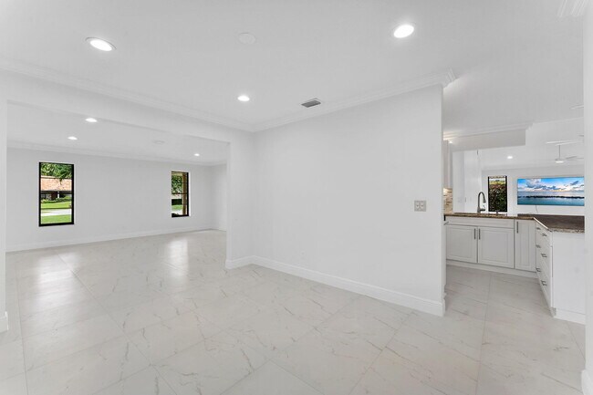 Building Photo - 2244 Quail S Rdg