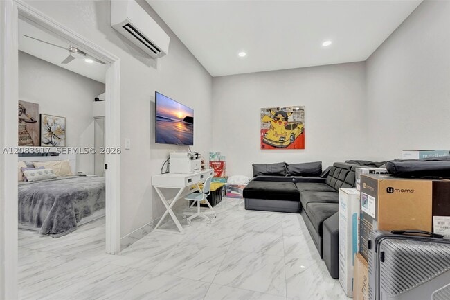 Building Photo - 2102 SW 176th Ave