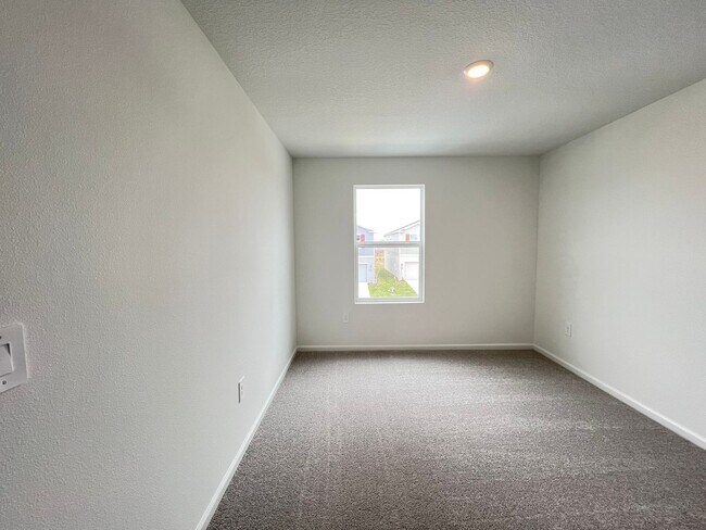 Building Photo - Perfect Home waiting for you!