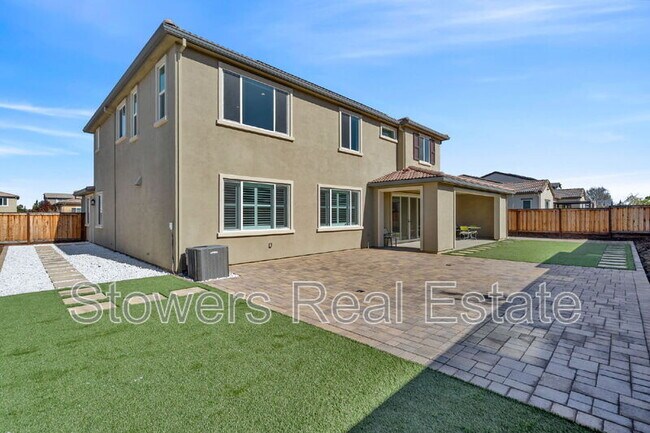 Building Photo - 176 Raven Cir