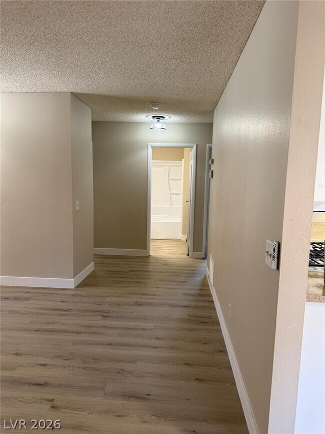 Building Photo - 6673 W Tropicana Ave