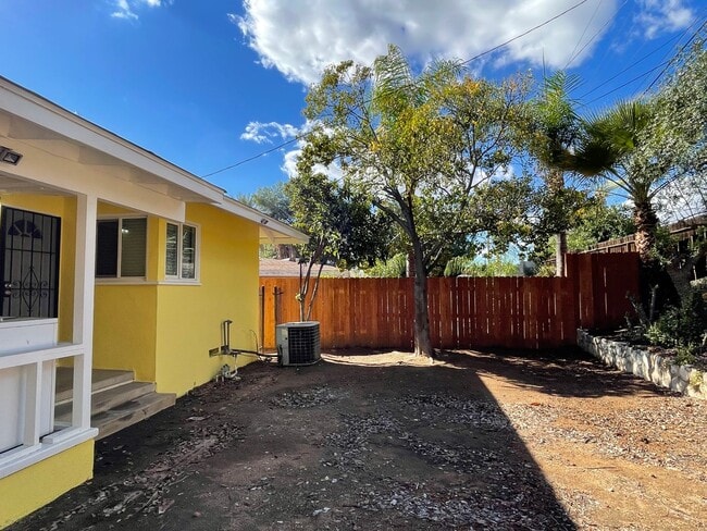 Building Photo - Updated Four Bedroom home in Riverside $3,150