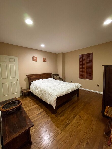 Primary Bedroom - 1914 5th St NW