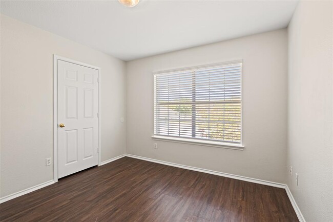 Building Photo - 1616 Windy Park Ct