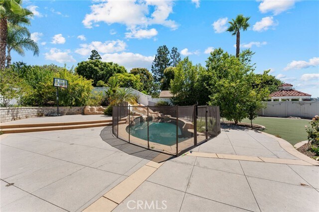 Building Photo - 25902 Serenata Dr