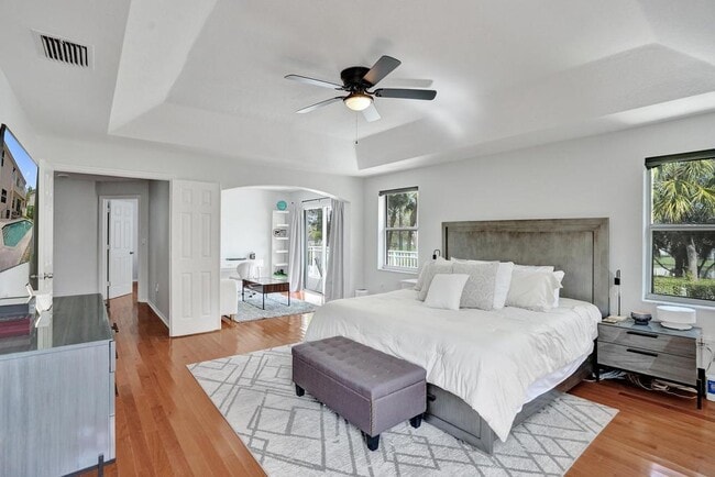 Building Photo - 16405 Diamond Head Dr