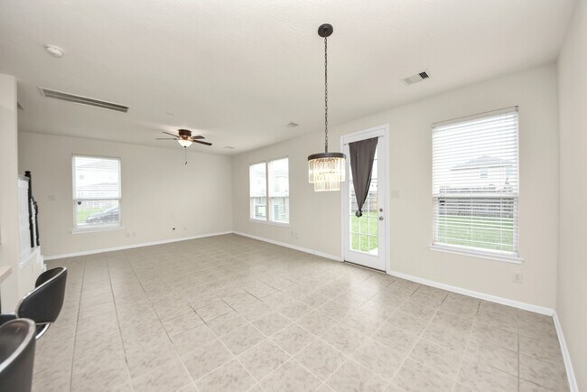 Building Photo - 19403 Tinway Ct